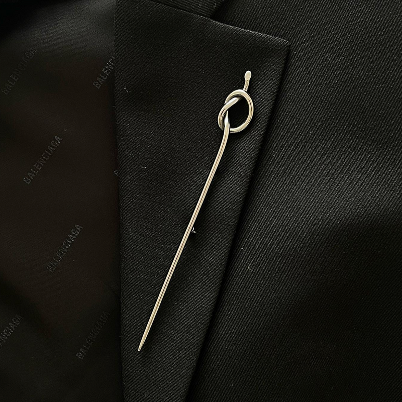 An Ode to My Granddad: Celebrating the Pin Brooch