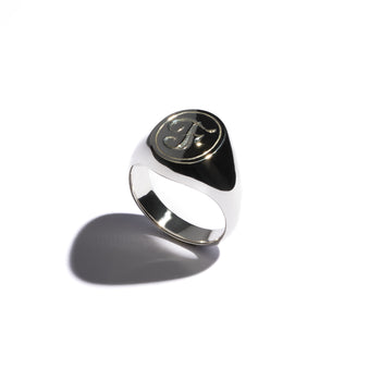 Evelyn Oval Signet